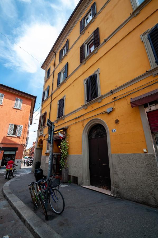 Porta Antica Apartment Bologna Buitenkant foto